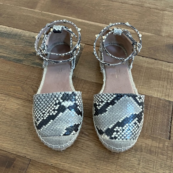 275 Central Espadrille Flats - Picture 12 of 12